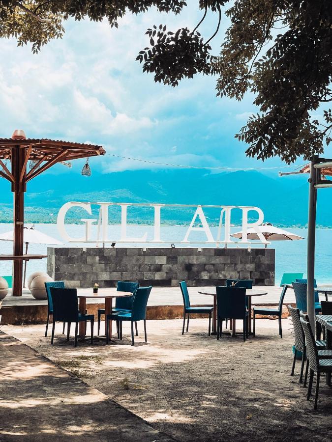 Serenity Luxurious Beachfront Villa & Spa With Private Infinity Pool, 8 Guests Gili Air Exteriér fotografie