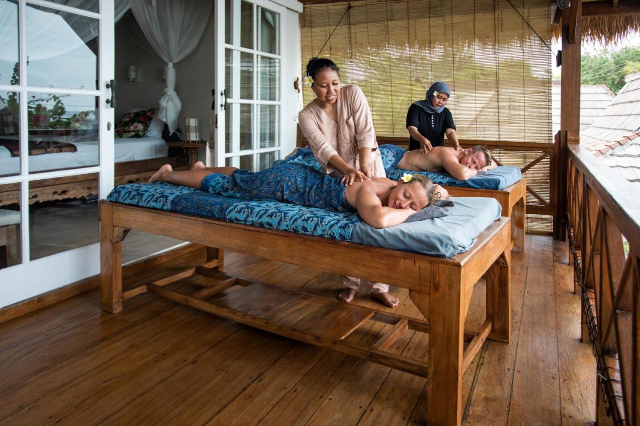 Serenity Luxurious Beachfront Villa & Spa With Private Infinity Pool, 8 Guests Gili Air Exteriér fotografie
