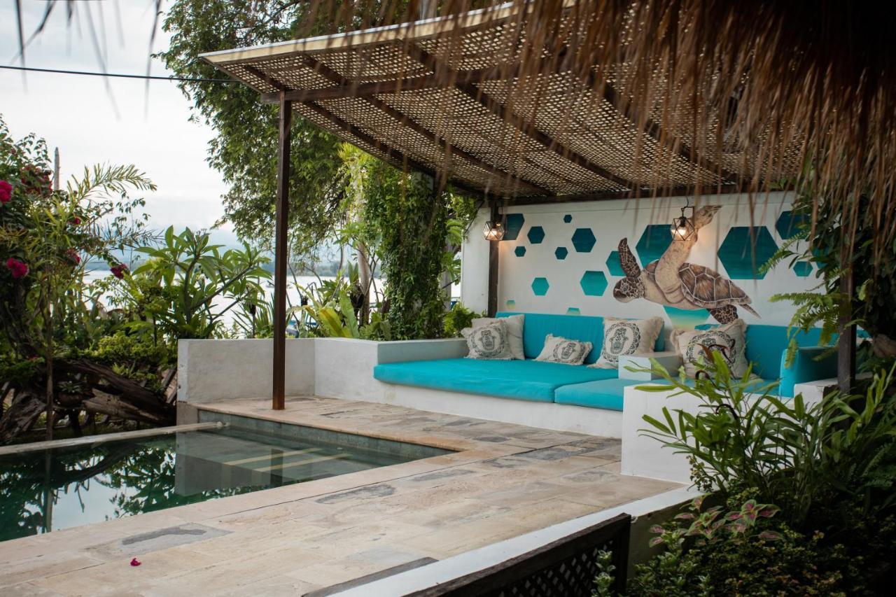 Serenity Luxurious Beachfront Villa & Spa With Private Infinity Pool, 8 Guests Gili Air Exteriér fotografie